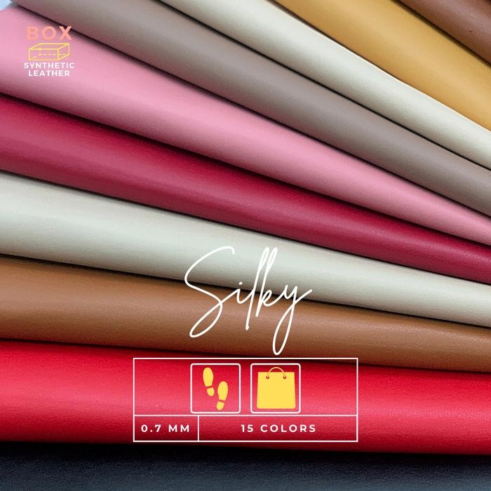 

Premium Kulit sintetis / Oscar Meteran (1.37M x 1M) - Silky