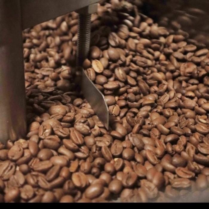 

Coffee Liberika Natural Roasted Bean Kopi Biji Matang Bubuk 1KG