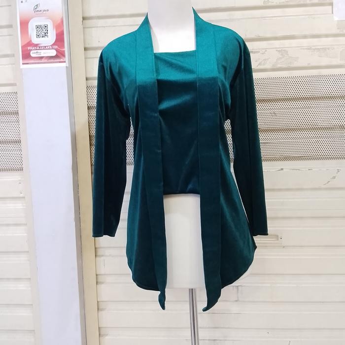 Kebaya Kutubaru Bludru Lengan Panjang Warna Hijau Botol