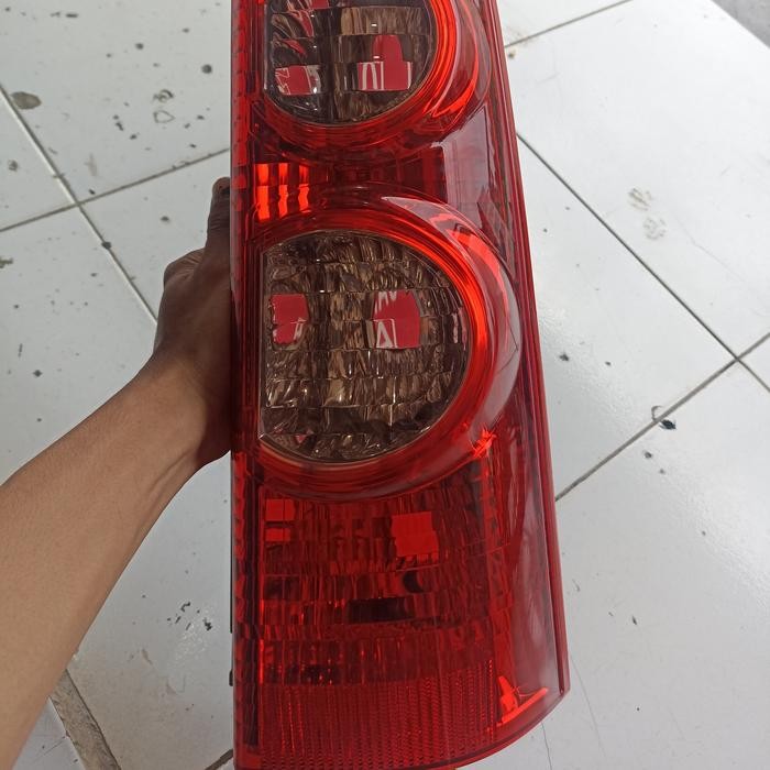 Stoplamp Toyota Avanza 2010 Kanan Original Bekas
