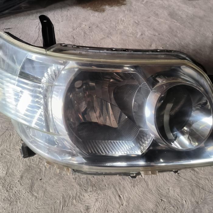 Headlamp Kanan Luxio Tahun 2017 Original Bekas