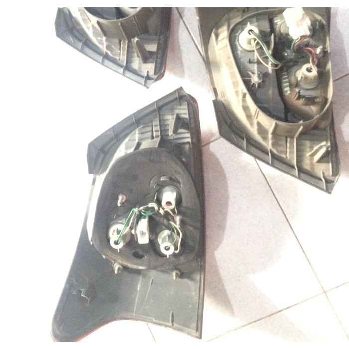 Lampu Belakang Toyota Vios Gen 2 Second