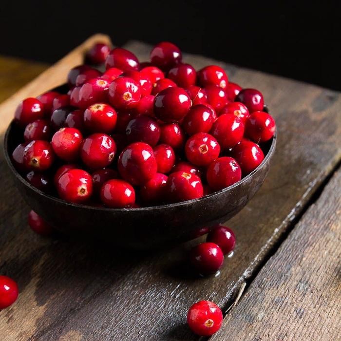 

NATURE- Frozen Cranberry Fruit / Buah Cranberries Beku