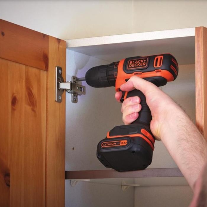Black + Decker Cordless Drill Driver Bor Baterai 10.8V BDCDD12K