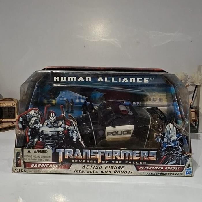 Bisa Termin Transformers Human Alliance Barricade Misb Hasbro