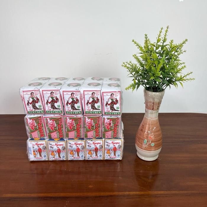 

Promo Paket Usaha 3 Slop / 30 Pcs Teh Merk Teh Gopek, Teh Nyapu, Teh Sintren Diskon