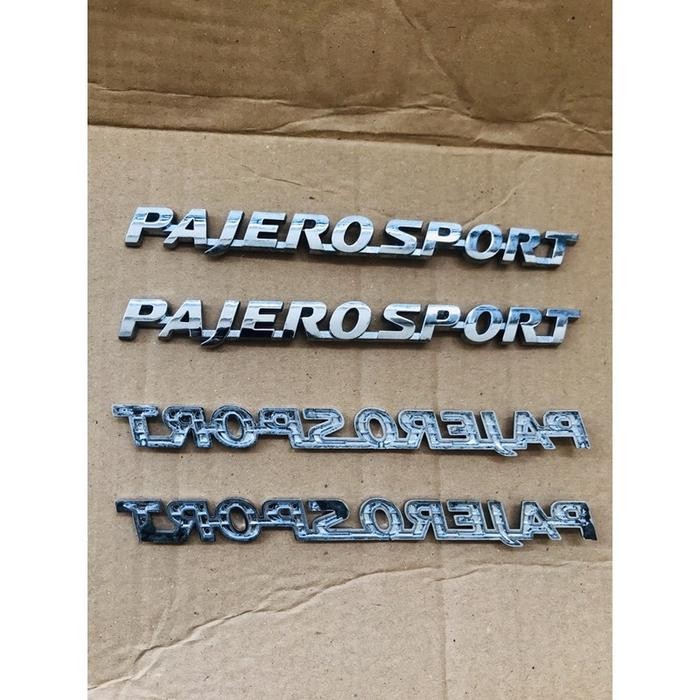Emblem tulisan Pajero Sport