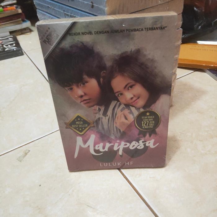 buku original novel Mariposa sampul films