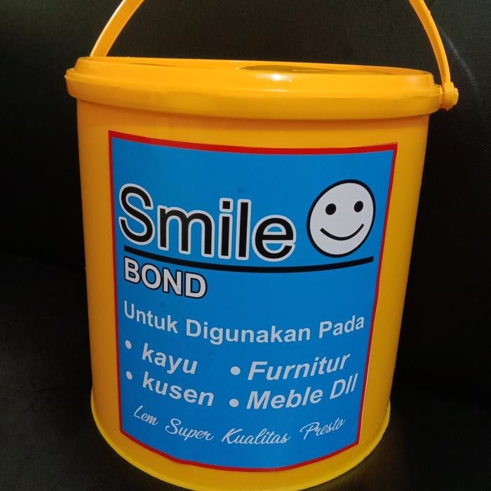 

Stok Baru LEM PUTIH PVAC - 4 KG - MERK SMILE BOND / LEM SERBAGUNA / BEST QUALITY