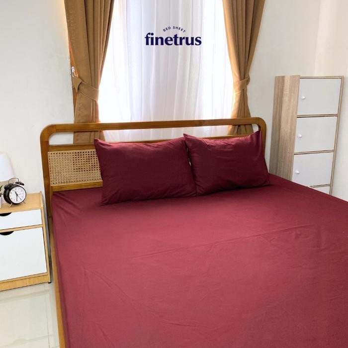 (Expert) Finetrus - Sprei 180x200x30 Sudut Karet Tebal 30 cm