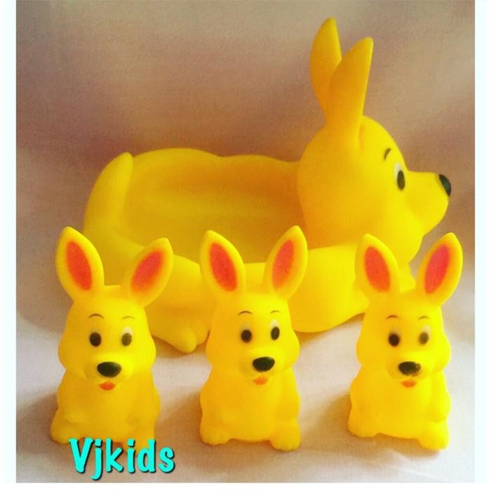 mainan karet kelinci , mainan anak bi, mainan air sekali