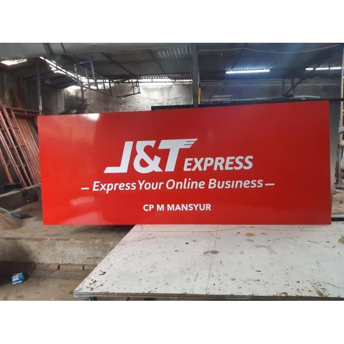 Billboard Uk. 100 cm X 360 cm