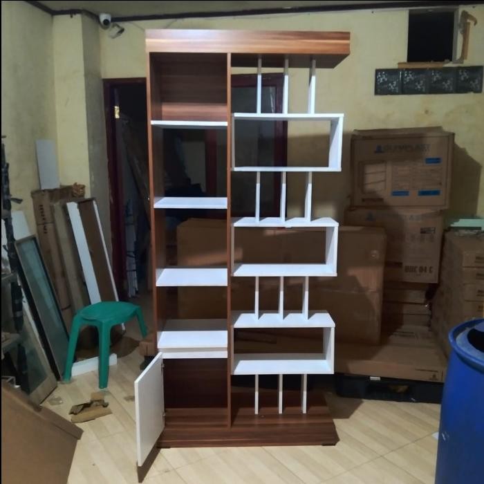 Lemari Hias/Lemari Partisi/Lemari Pajangan/LHD NAIRA/LHD DANIRA [KURIR TOKO JABODETABEK]