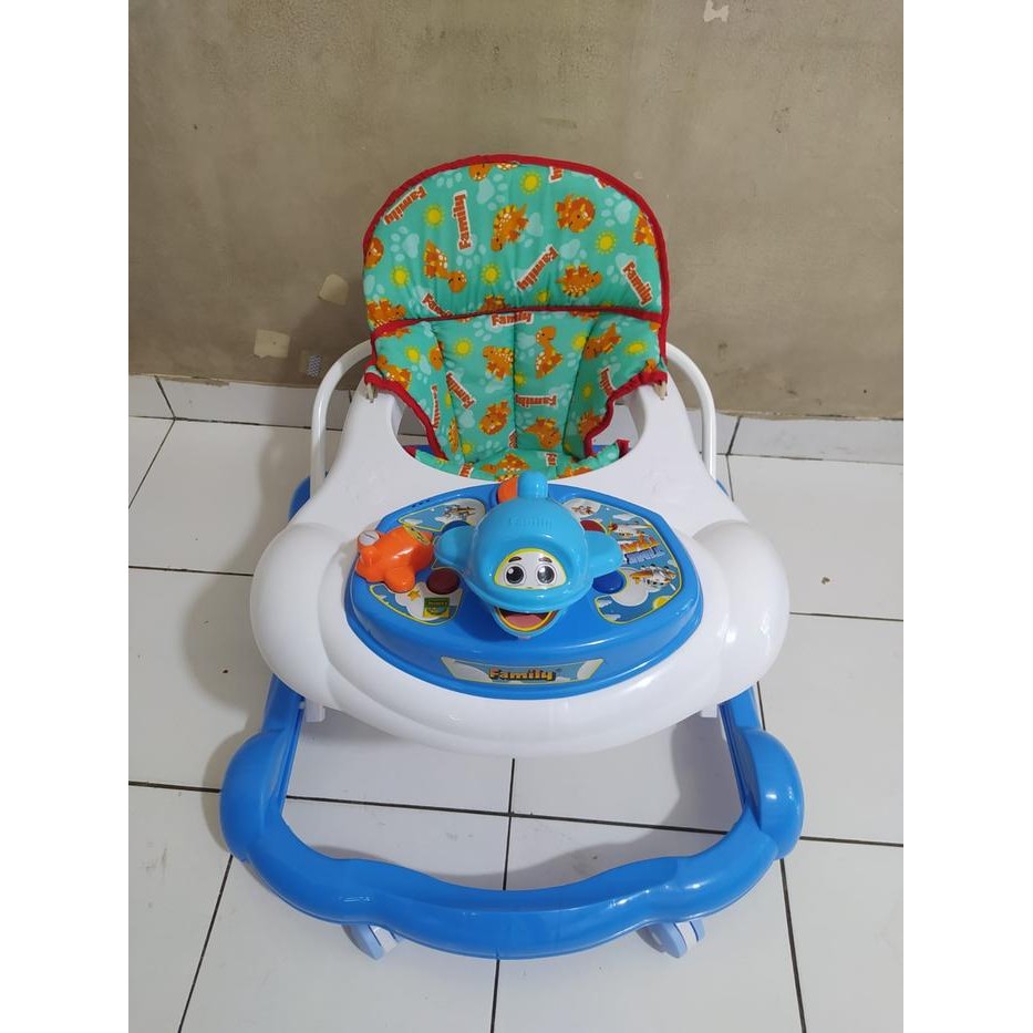 Baby Walker Family FB 136 Mainan Musik Family FB136 Roda Belajar Jalan Bayi