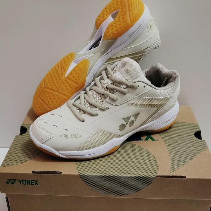 TERMURAH - Sepatu Olahraga Badminton SHB 65 Z3 Wide - Cream