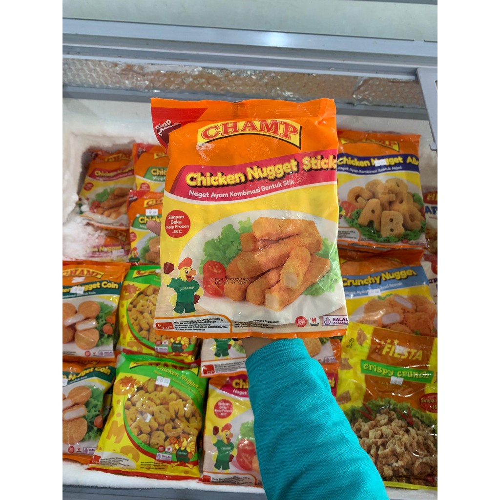

CHAMP CHICKEN NUGGET STICK 225G