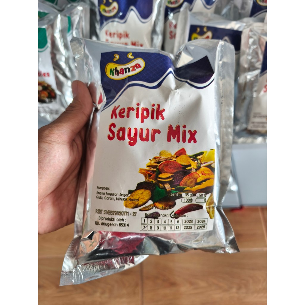 

KHANZA KERIPIK SAYUR MIX 50G