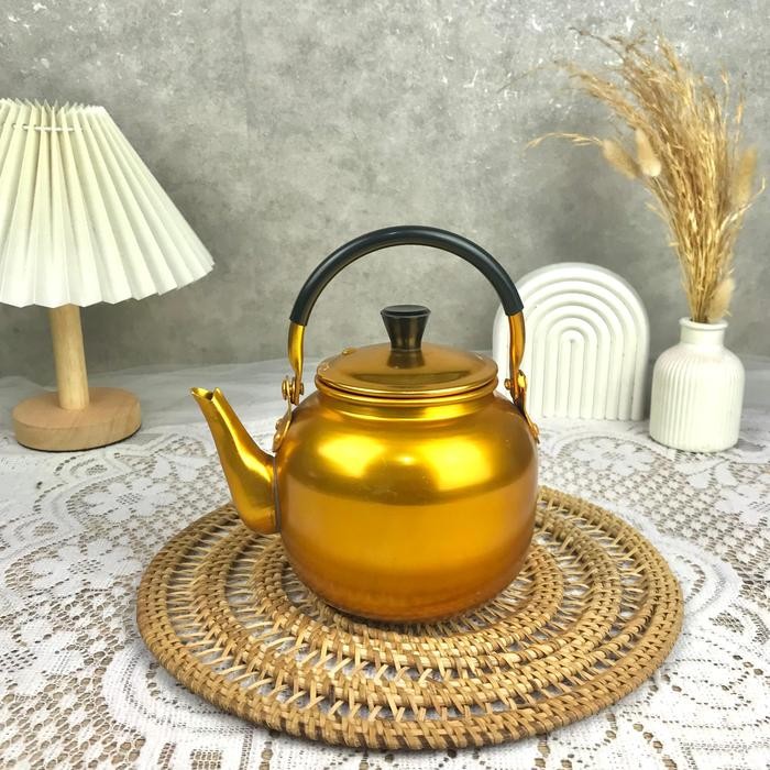 

Teko Air Emas Zam Zam Fancy 1 Liter / Oleh Oleh Haji Dan Umroh Jakarta