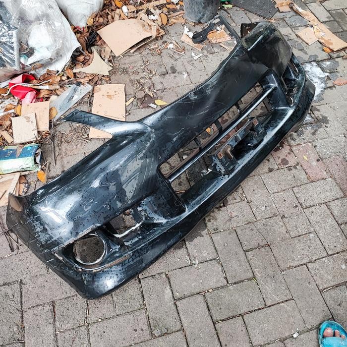 Bemper Depan Toyota Avanza Tipe G 2010 Copotan