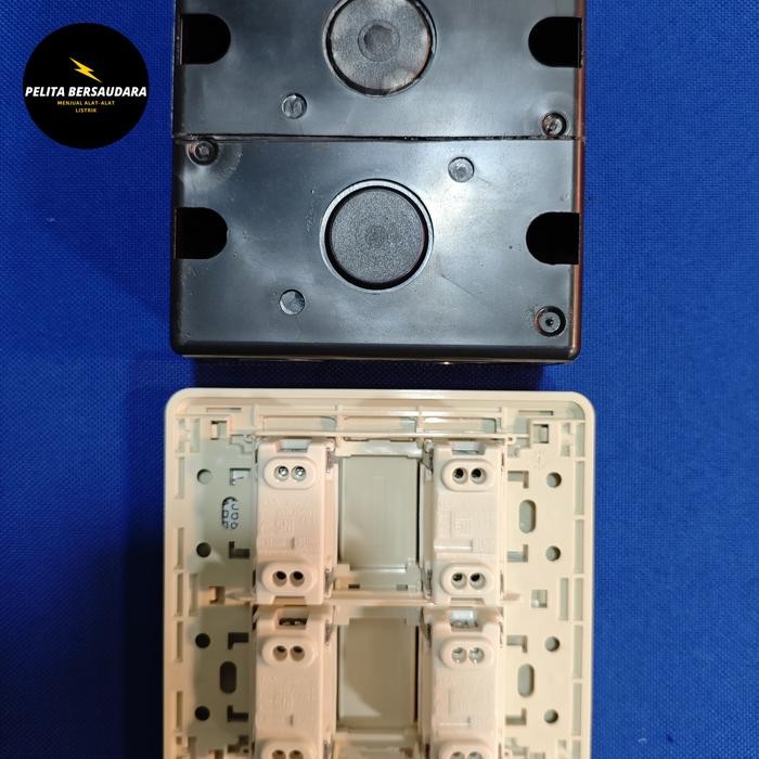 Hemat Saklar Panasonic 4 Gang + Inbowdus Plastik