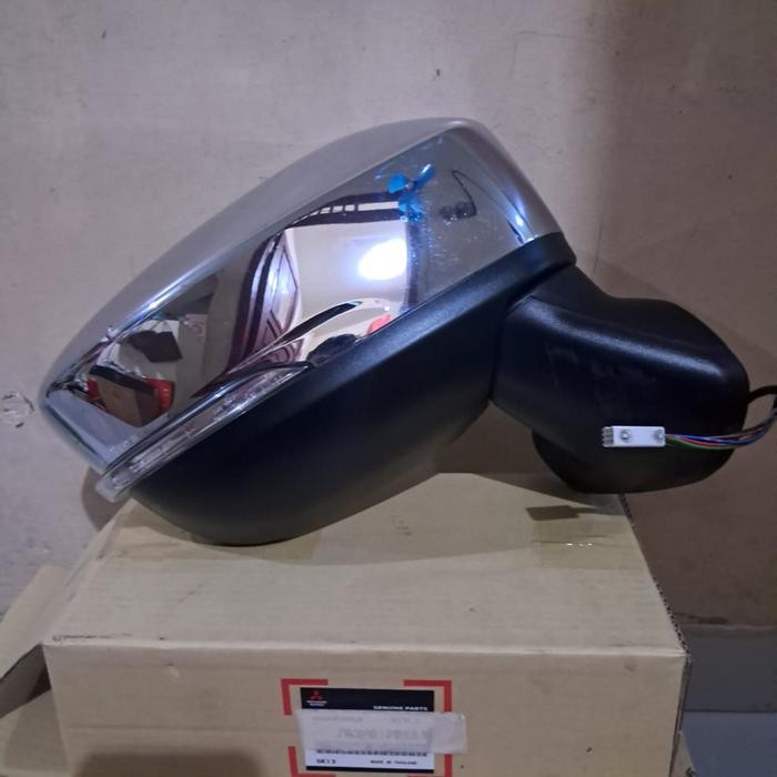 kaca spion xpander ultimate cross kiri / kanan original