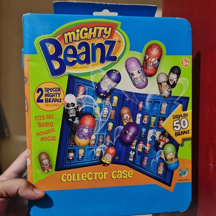 mighty Beanz display 50 beanz collector case