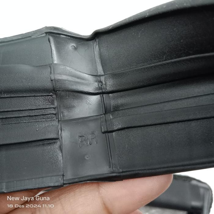 83671-63J12 Karet Chanel/Run Front Door Glass Kanan Belakang Swift