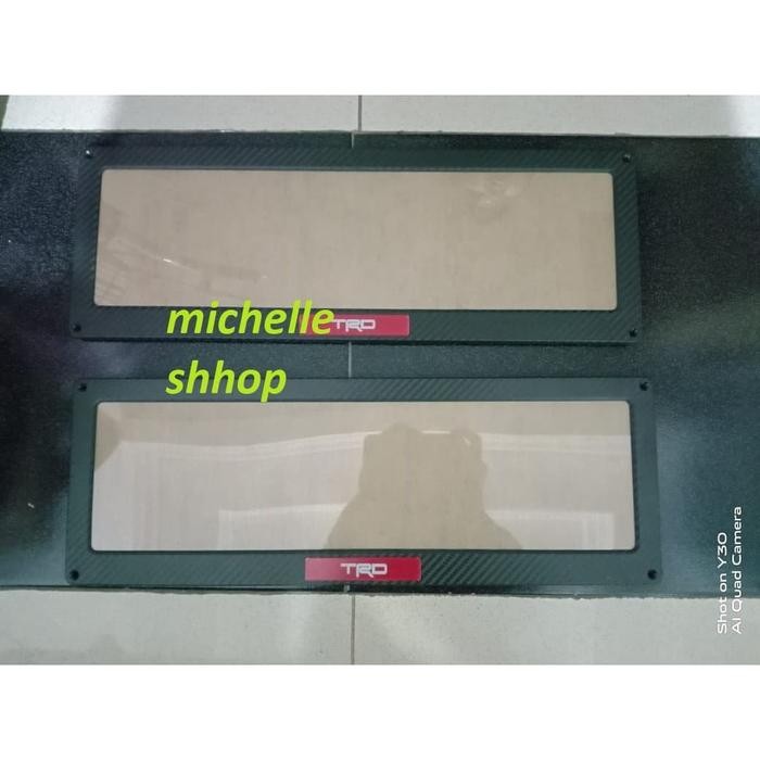 COVER DUDUKAN TATAKAN PLAT NOMOR MOBIL HITAM CARBON RACING 46CM CALYA