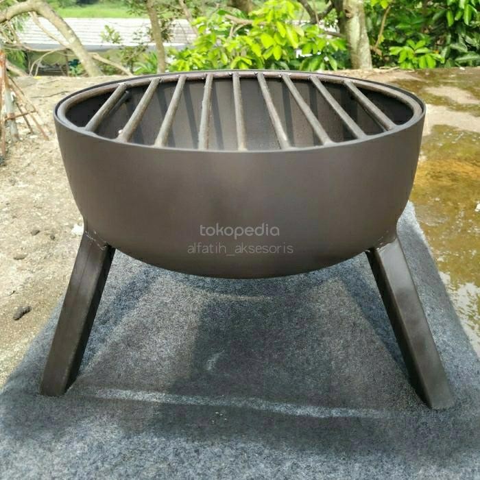 stand tempat api unggun portable