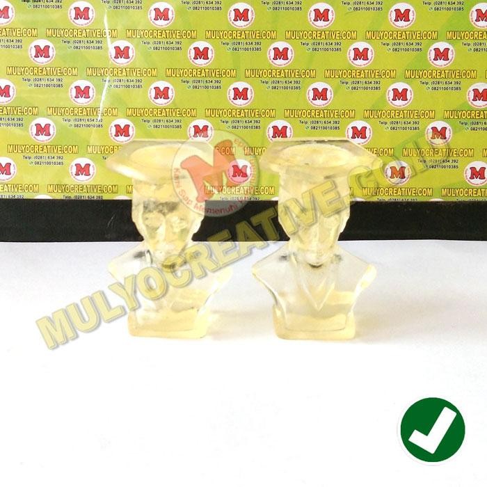 

Patung Wisuda Murah - Patung Kepala Wisuda Cewek Bahan Fiber PREMIUM