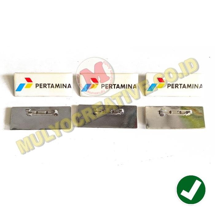 

Pin Pertamina Warna Putih Lencana Logo Pertamina Murah PREMIUM