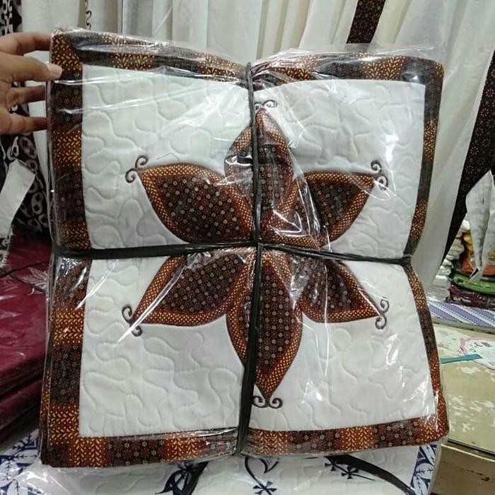 Sarung Bantal Kursi Sofa Motif Batik Jogja