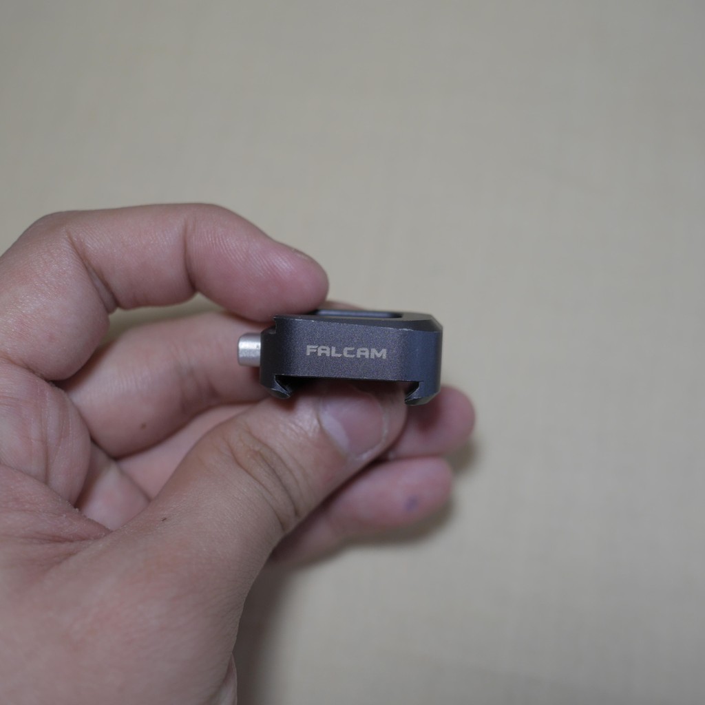 Falcam F22 - Cold Shoe Female Quick Release Universal Mount