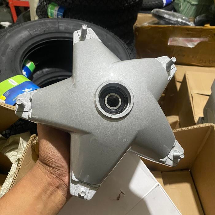 Tromol Bintang Terminator Cakram Depan Vespa New Px Excel Fa Italia