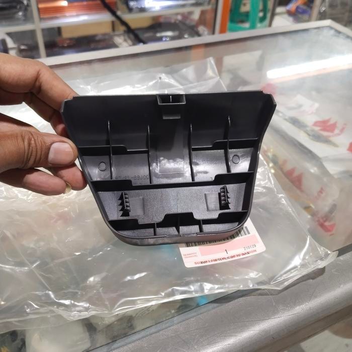 Tutup Baut Jok Belakang Suzuki Swift Old Ori Sgp Kode 066