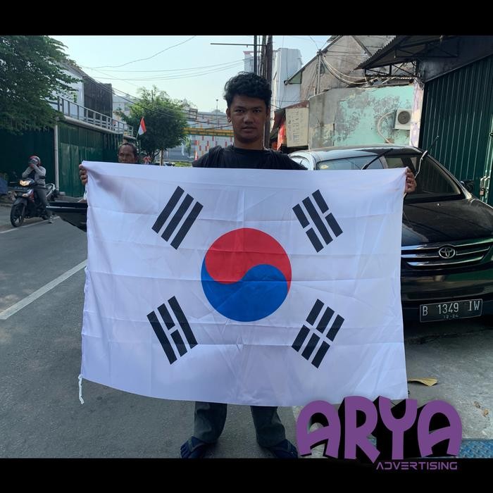 

Terlaris Bendera negara KOREA SELATAN bahan satin 90x135cm SALE