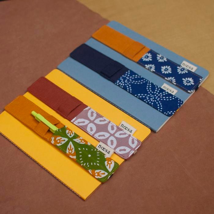 

NEW! CLOTH BOOKMARK AND PEN HOLDER - JEDA BATIK HUTU NOESA