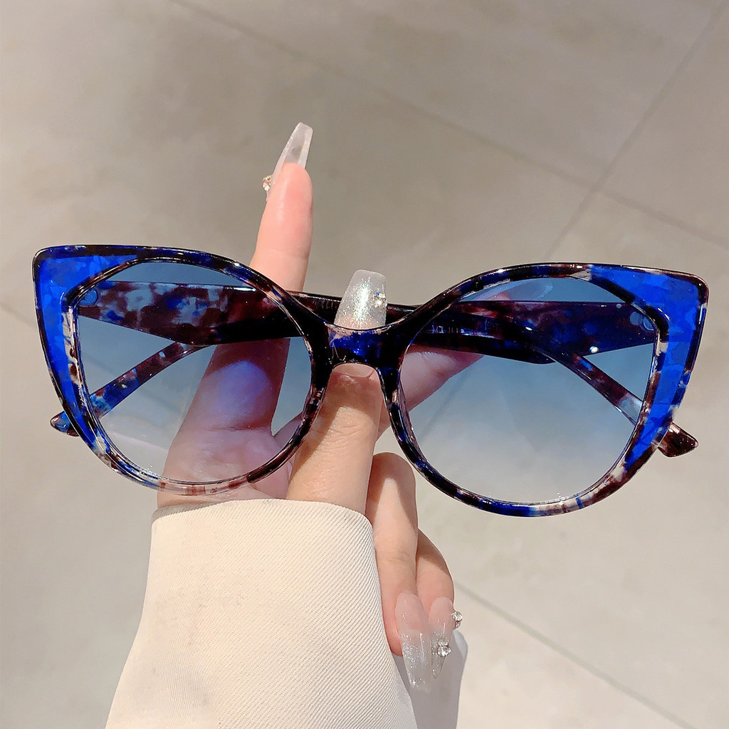 KAMMPT Stylish Blue Leopard Sunglasses Trendy Cat Eye Design Decoration Sun Glasses Travelling