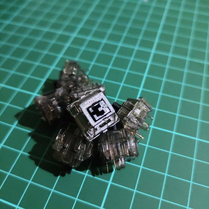 Gateron ink black v2 lubed krytox 205g0 + spring krytox 105g0