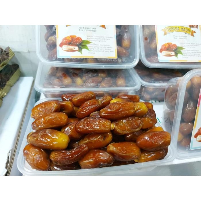 

Glx Kurma Tunisia Madu 1kg - Camilan Sehat Rasa Manis Pas - Food, Brown, Jajanan, Coklat, Kering,