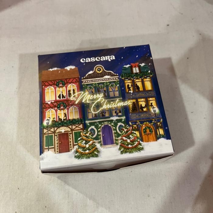 

Ger B1G1 1 box mini cookies size 10x10cm