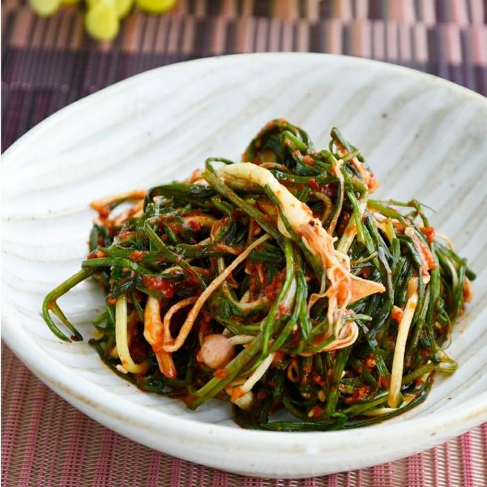 

Gdh KIMCHI LOKIO / DAUN BAWANG KECIL 200G