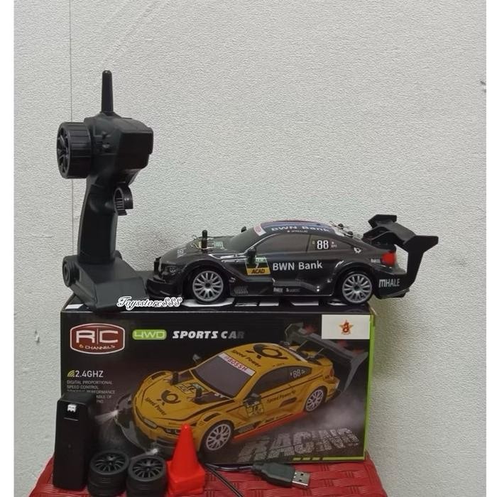 Mainan Mobil RC DRIFT NISSAN GTR BMW 1:20 4WD Toys