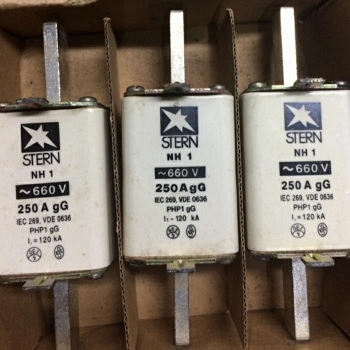 NH FUSE STERN 250A NH 1 + Dudukan