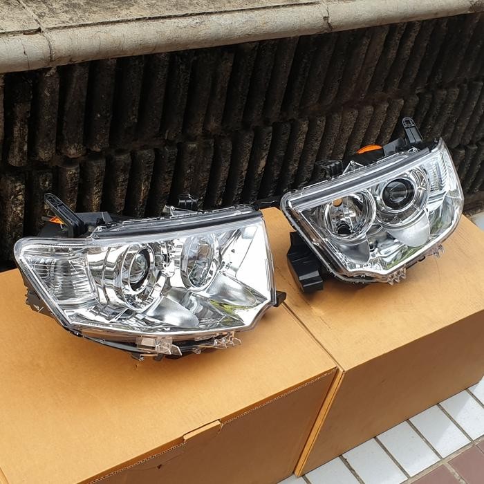 Mantab Headlamp Lampu Depan Hid Asli Mitsubishi Pajero Sport Dakar