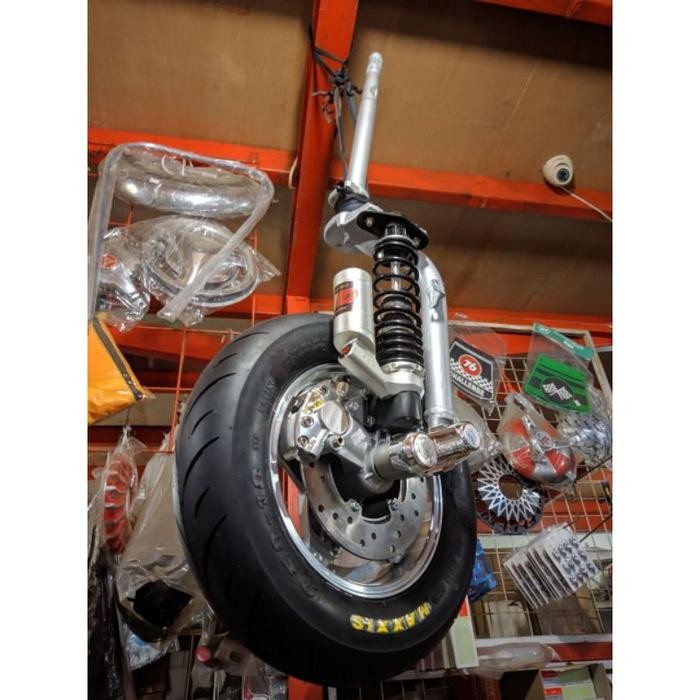 PAKET VELG + TROMOL & CAKRAM + BAN TL DEPAN RING 10 VESPA CLASSIC *
