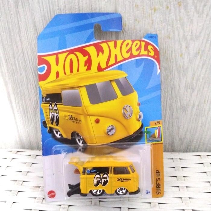 hot wheels kool kombi mooneyes