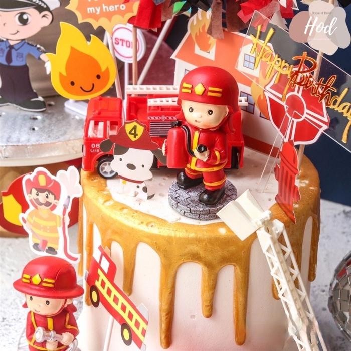 Hiasan Kue Ulang Tahun Bentuk Damkar Dekorasi Kue Mobil Pemadam Kebakaran