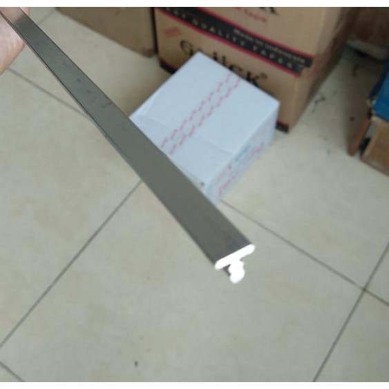 Lis penutup celah / lis aluminium T 8mm / EDGING ALUMINIUM