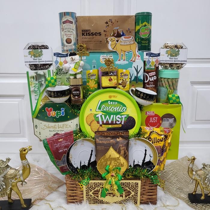 

Paket Dekorasi Lebaran Idul Fitri Hampers Parcel Hadiah Kue Kering 079
